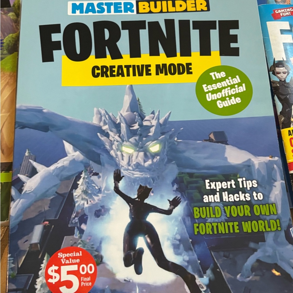 Fortnite Guide Book Magazines Collection - Picture 4 of 7